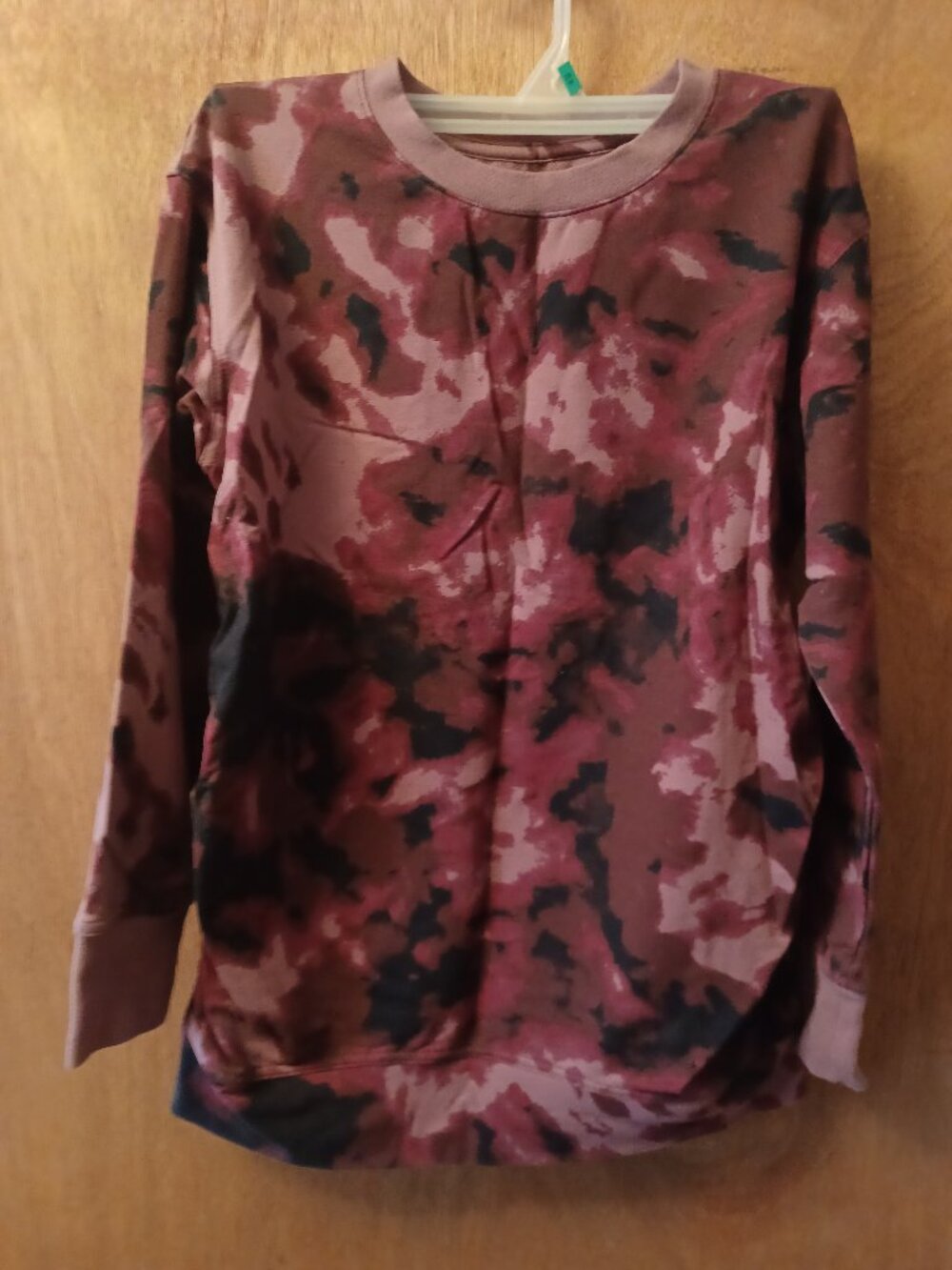 Isabel maternit Women's Burgundy Camo Crew Neck sweater Ruch Sides